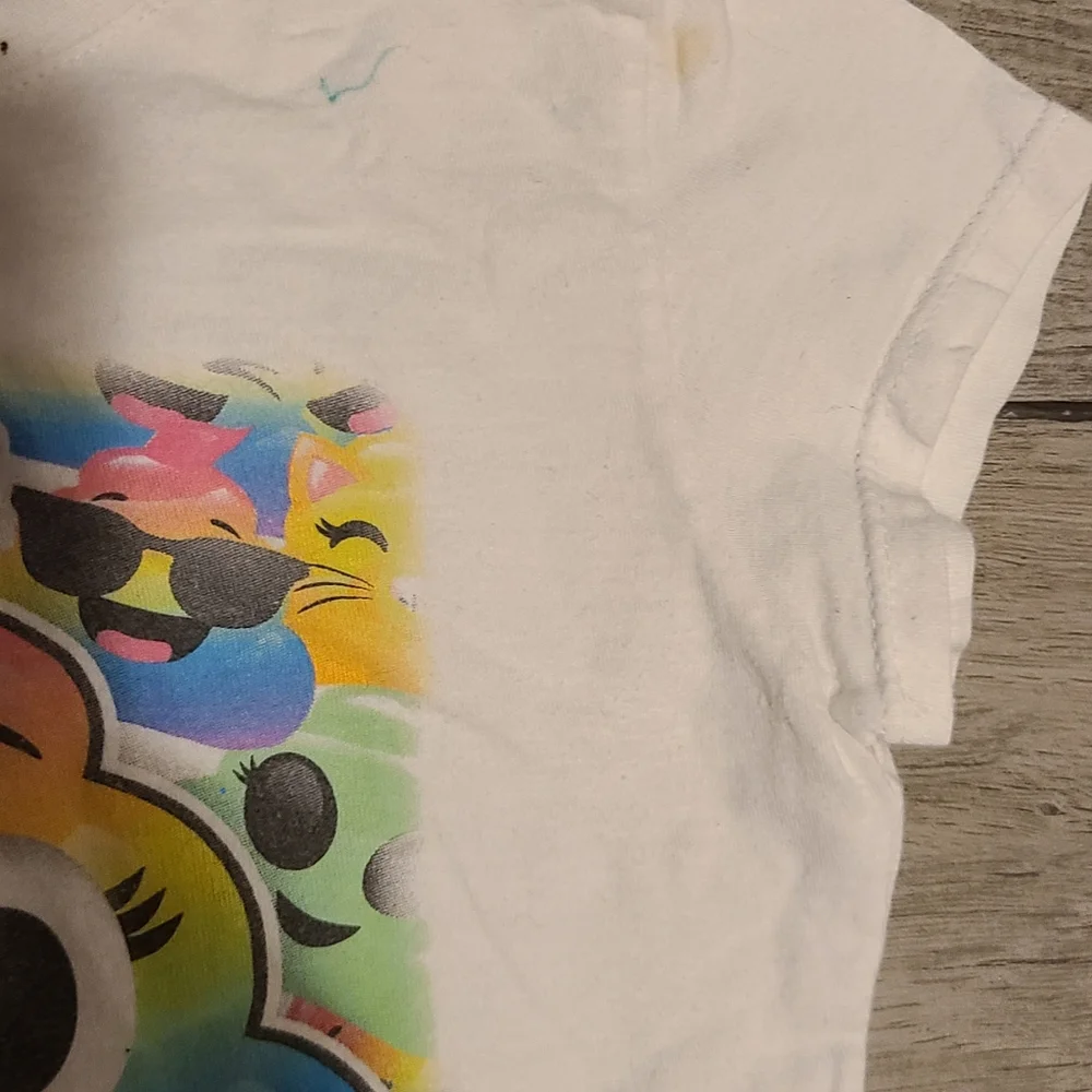 🍦Childrens Place Rainbow poo emoji tee🪅